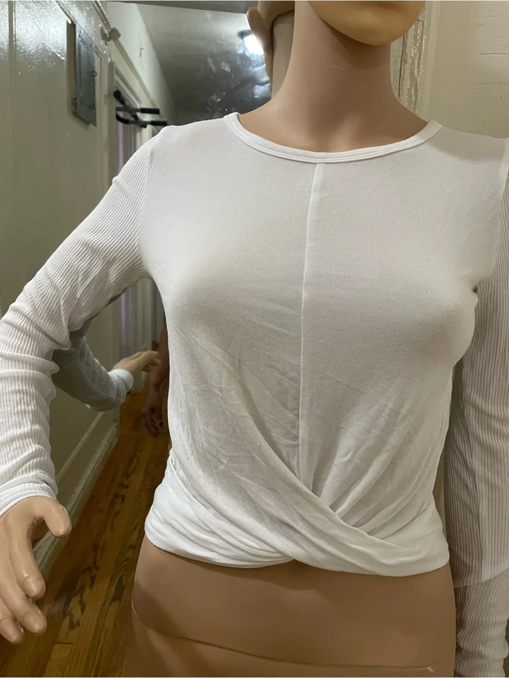 ALO Yoga White Twist-Front Long Sleeve Top